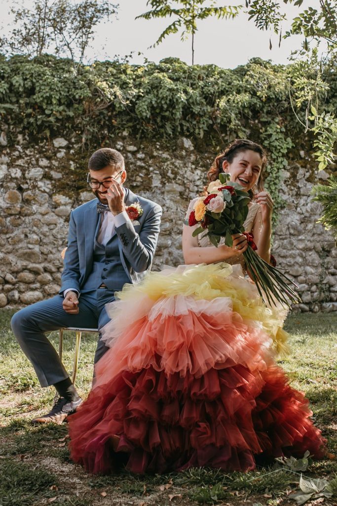 Emotions. Rire. Pleurer. Créatrice d'émotions.