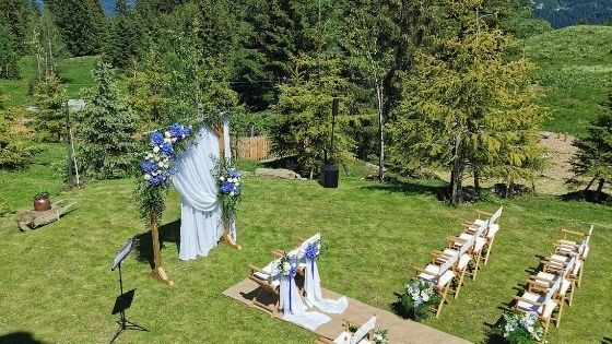 Cérémonie laïque à la montagne, Refuge de la Traye, Savoie, Alpes, France.